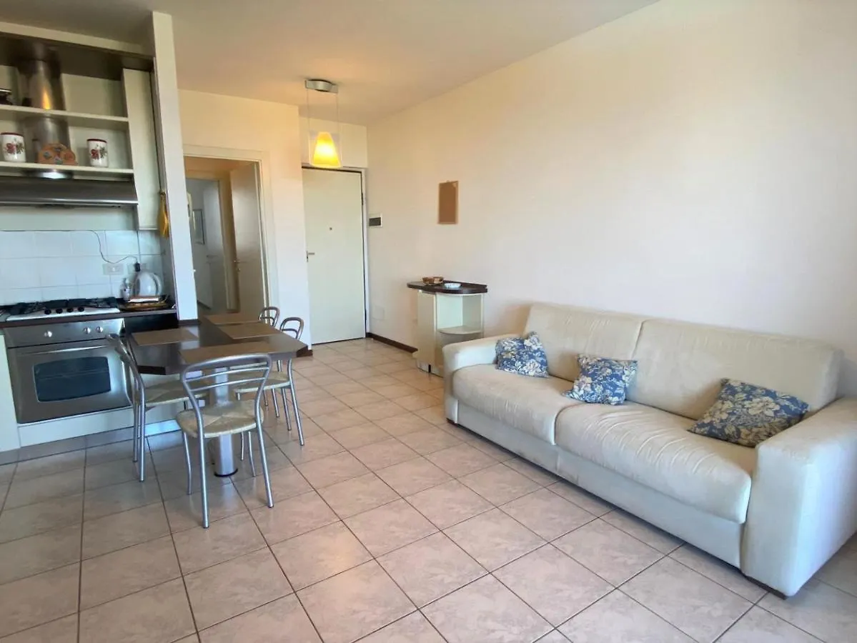 The Sunny Lake - Apartment With Pool Desenzano del Garda Italien