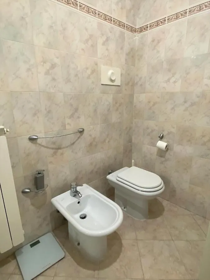The Sunny Lake - Apartment With Pool Desenzano del Garda Italien