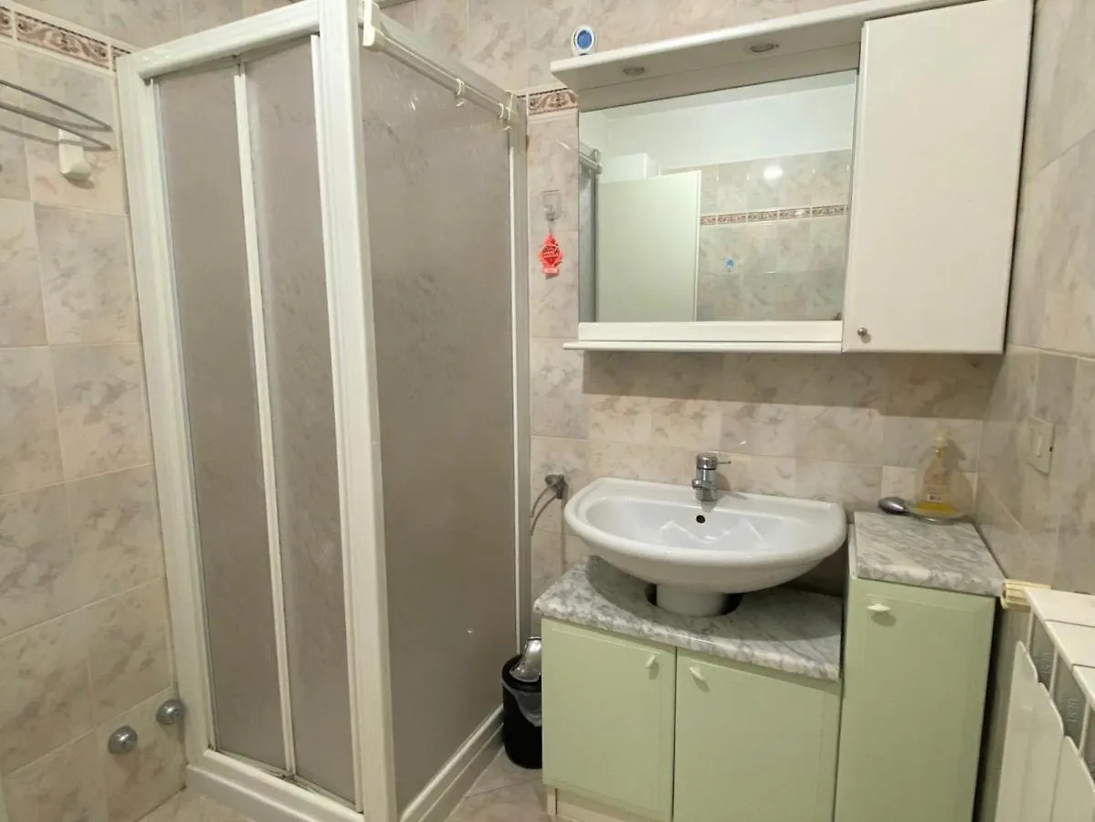 The Sunny Lake - Apartment With Pool Desenzano del Garda